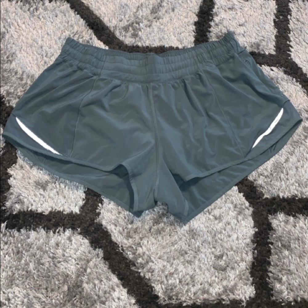 Lululemon size 10 shorts
